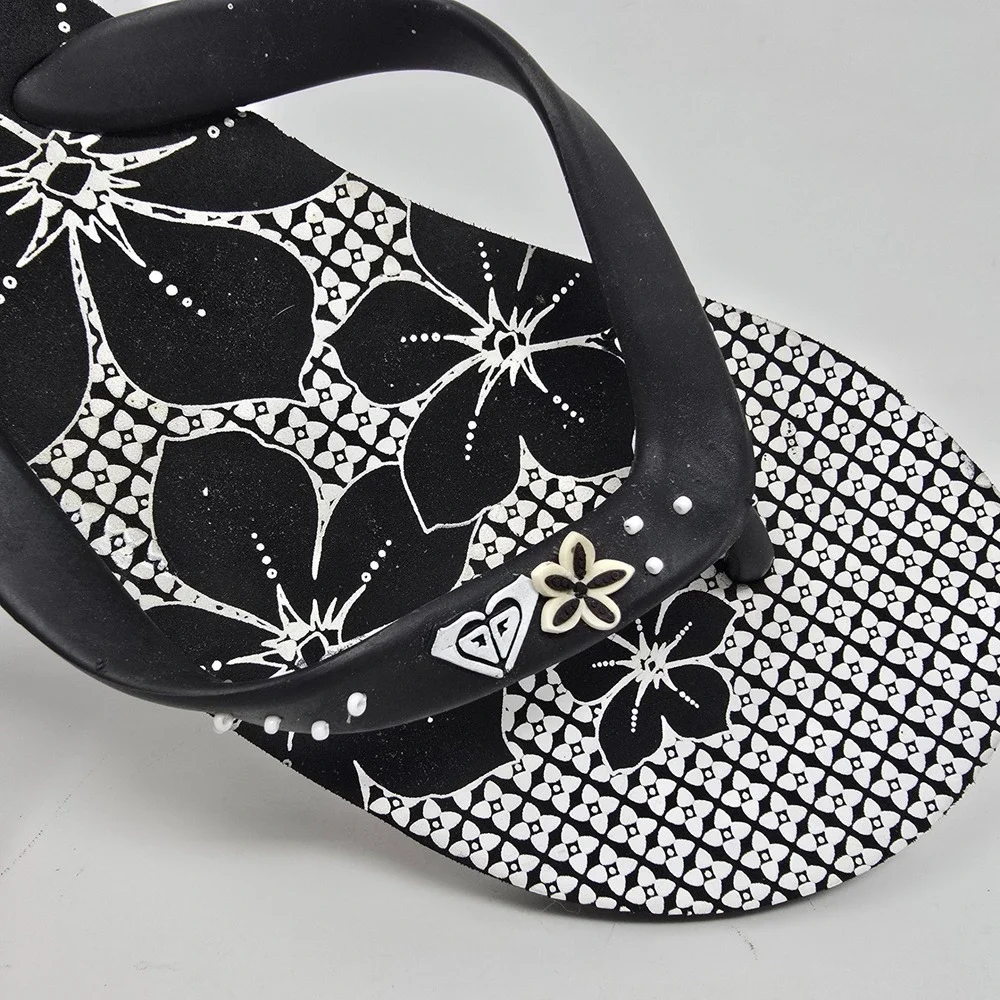 Roxy Womens Black White Floral Studded Flip Flop Sandals Size 9